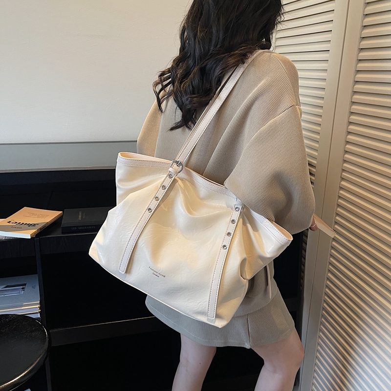 Shoulder Bag Structured - 트렌디한 PU 지퍼 다용도 숄더백 심플한