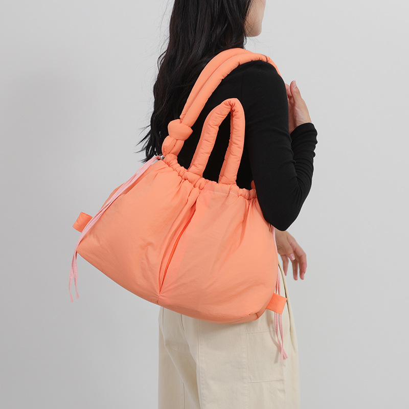 Shoulder Bag Structured - 여성용 새 가방 다운 패딩 자켓